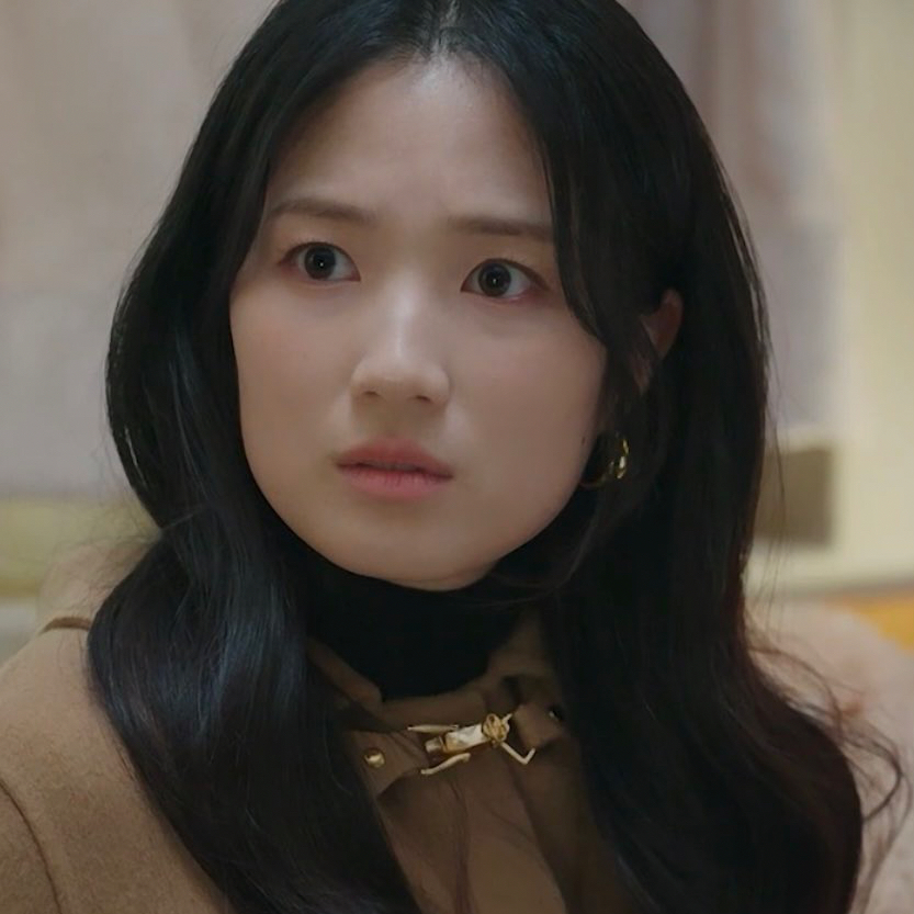 Recent activity shot of Kim Hyeyoon