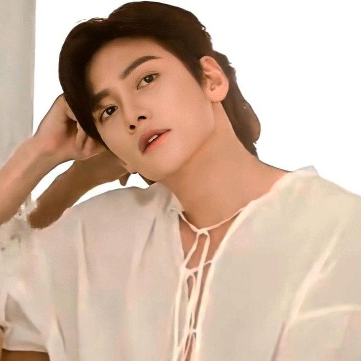 チ・チャンウクの最近の活動ショット