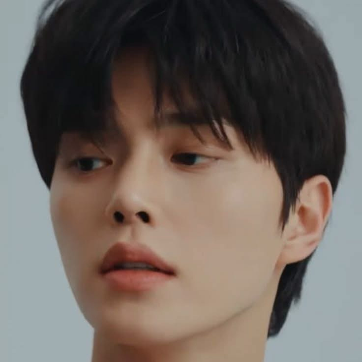 Behind-the-scenes cut of Song Kang