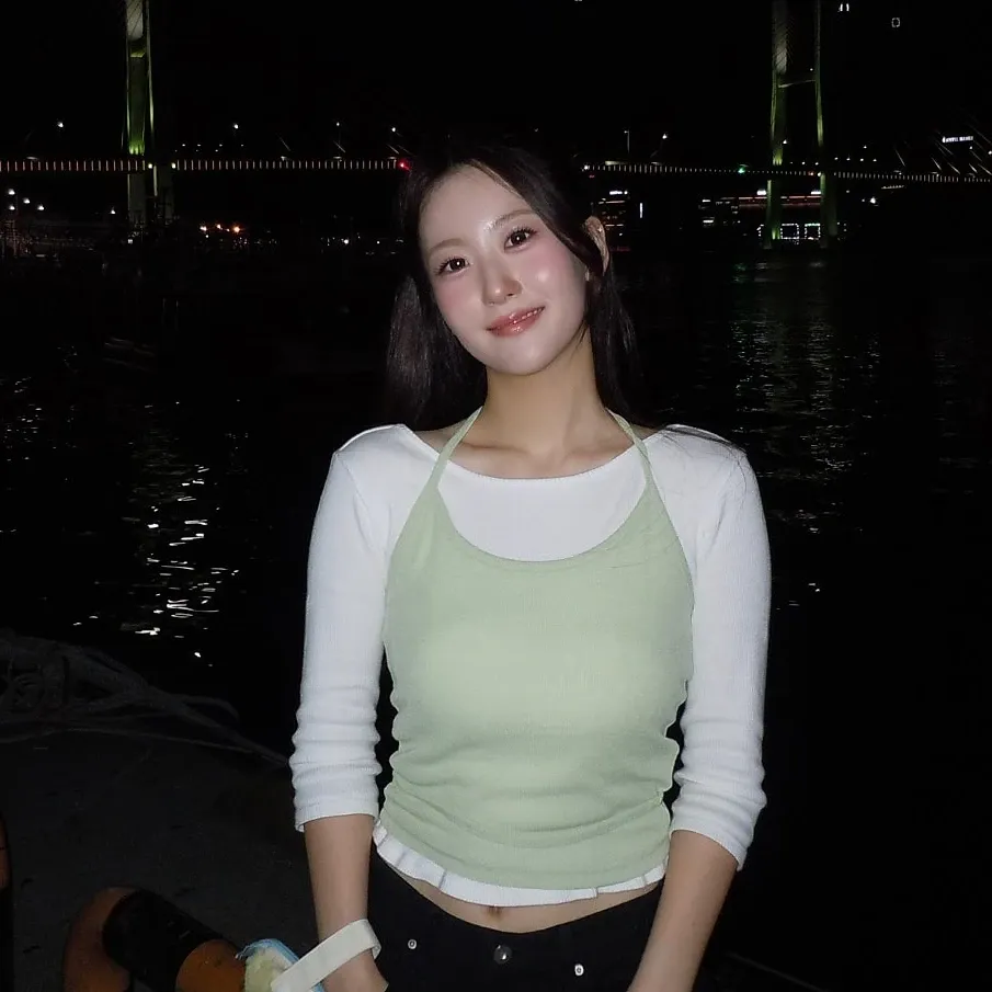 Latest photo of Oh Yujin