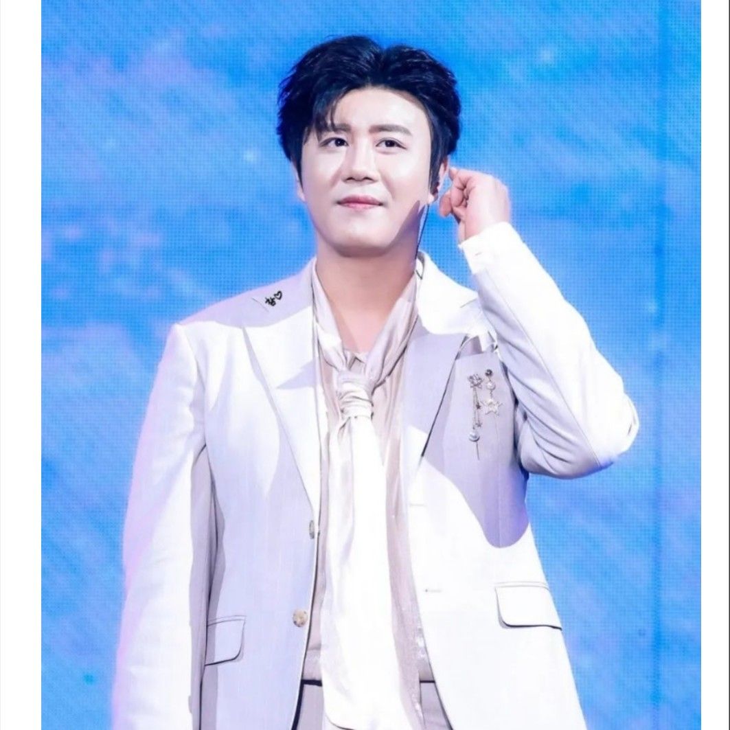 Behind-the-scenes cut of Jin Haesung