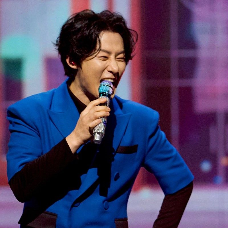 Behind-the-scenes cut of Kang Moonkyung