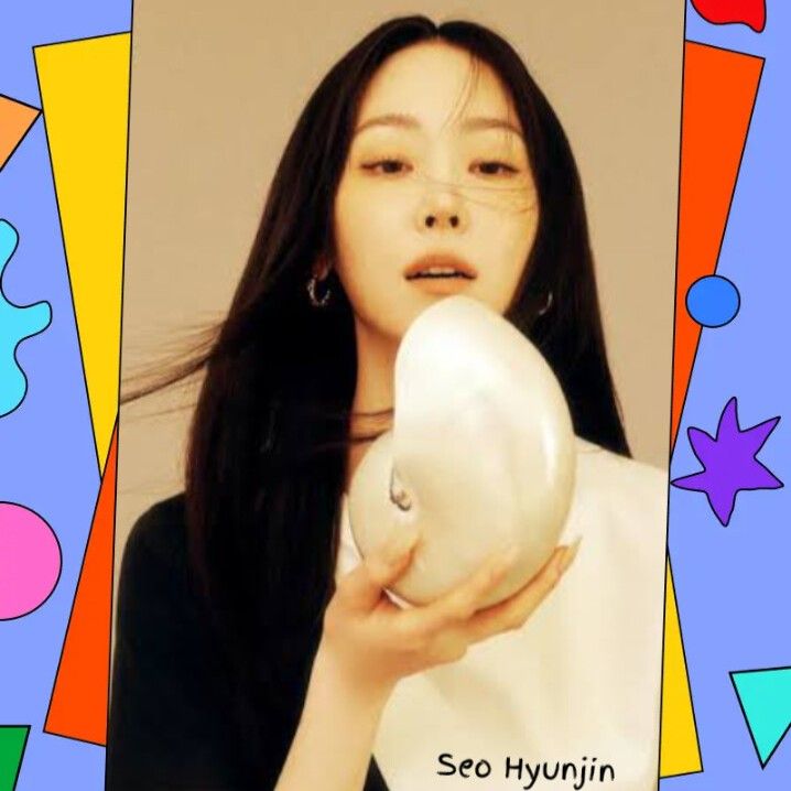 Recent activity shot of Seo Hyunjin