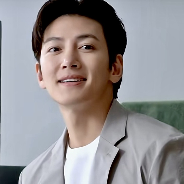 チ・チャンウクのビハインドカット