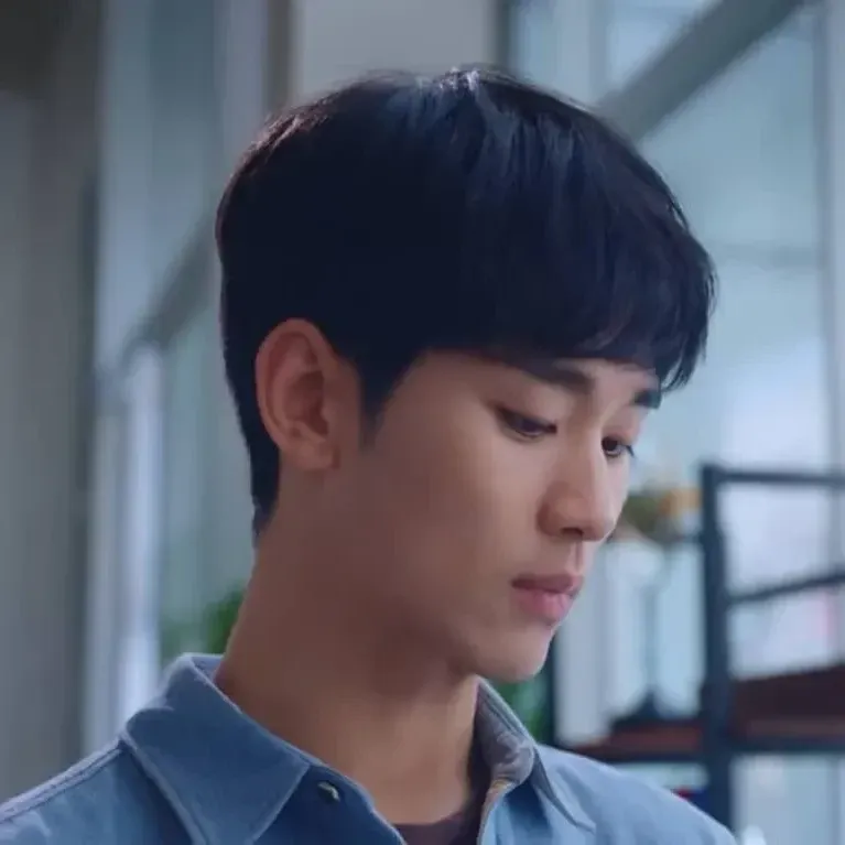Behind-the-scenes cut of Kim Soohyun