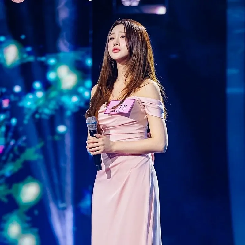 Momen yang diabadikan oleh penggemar Hong Jiyoon