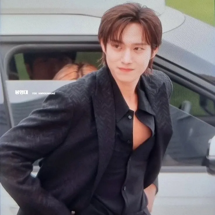 A moment captured by a fan of Kim Youngdae