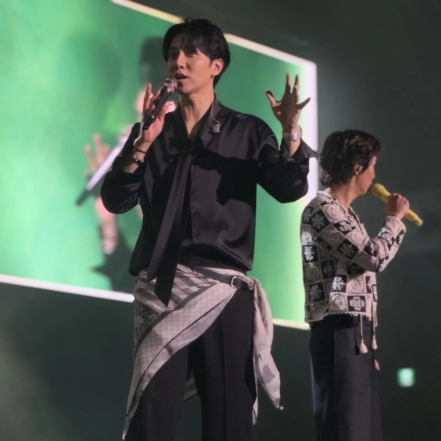Behind-the-scenes cut of Lee Seunggi