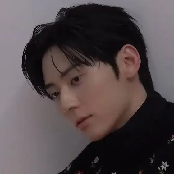 Latest photo of Hwang Minhyun