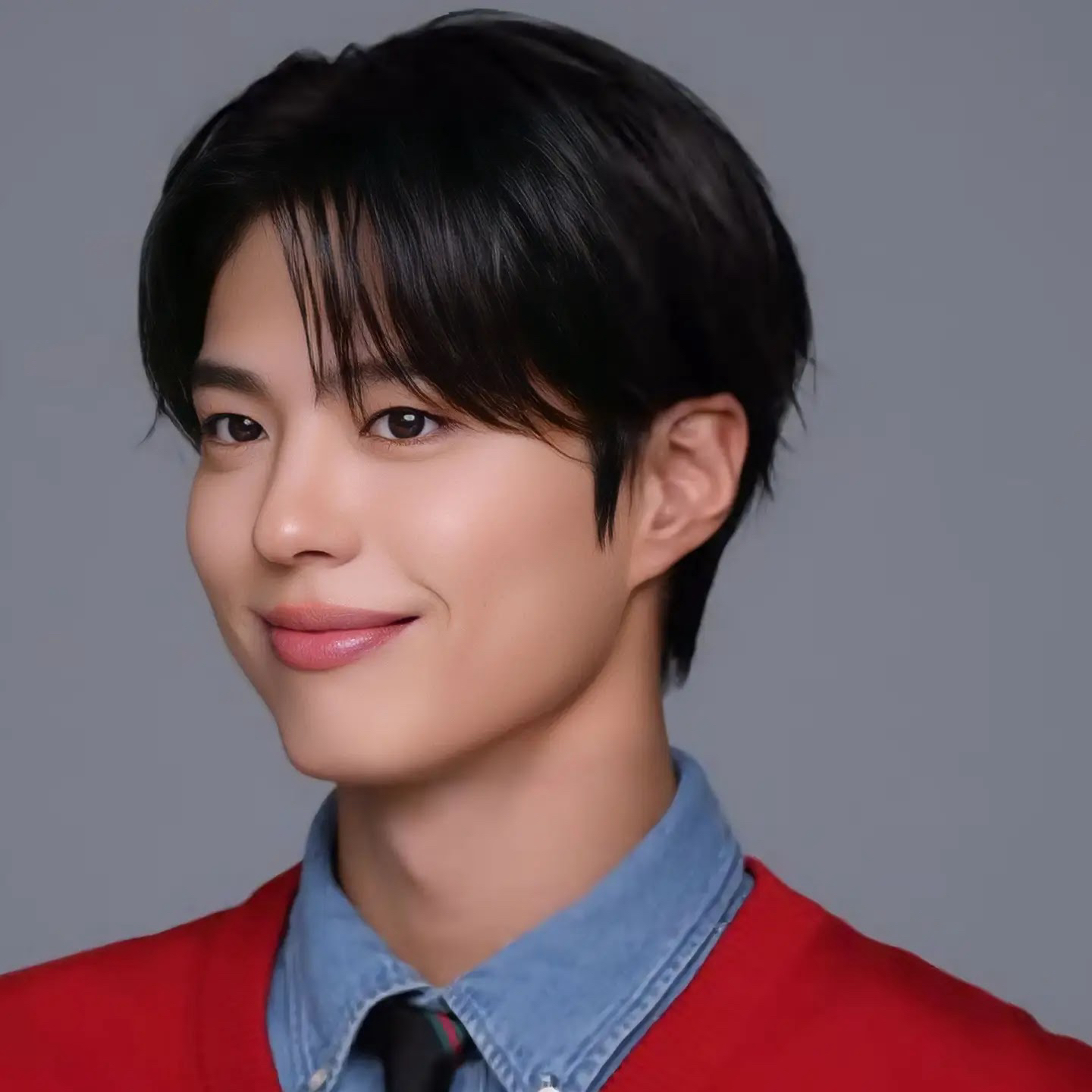 A moment captured by a fan of Park Bogum