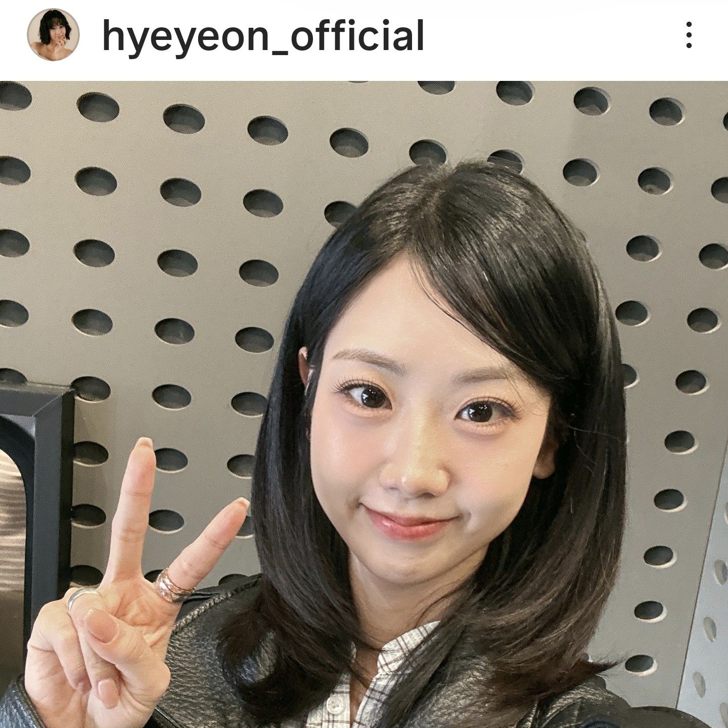 Behind-the-scenes cut of Kang Hyeyeon