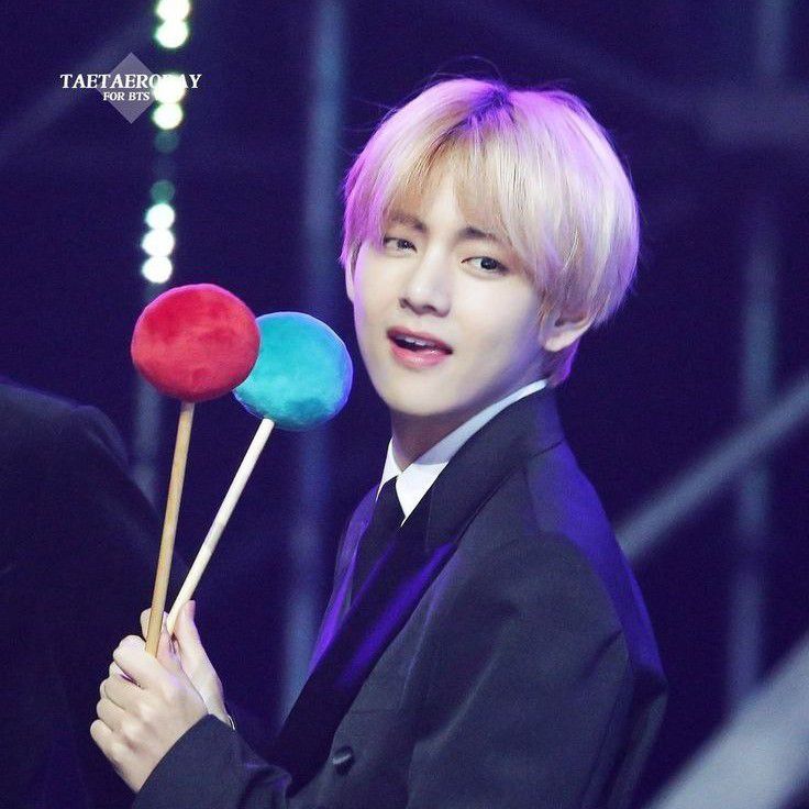 Recent activity shot of Kim Taehyung (V)