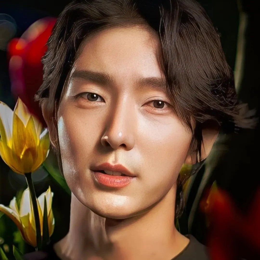 Recent activity shot of Lee Joongi