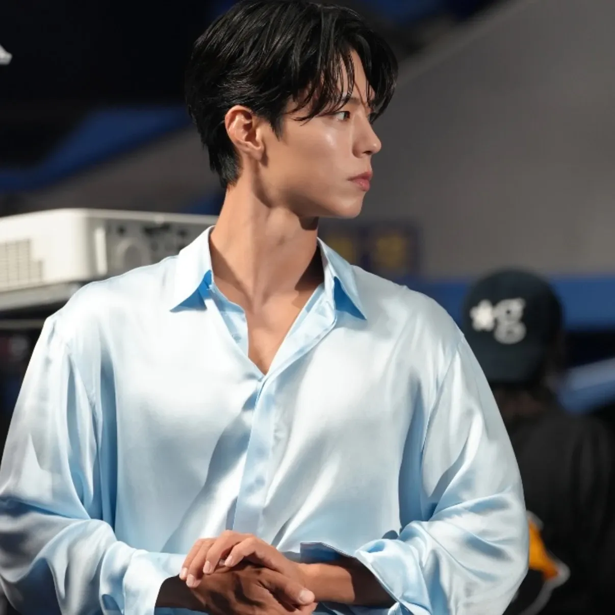 Behind-the-scenes cut of Park Bogum