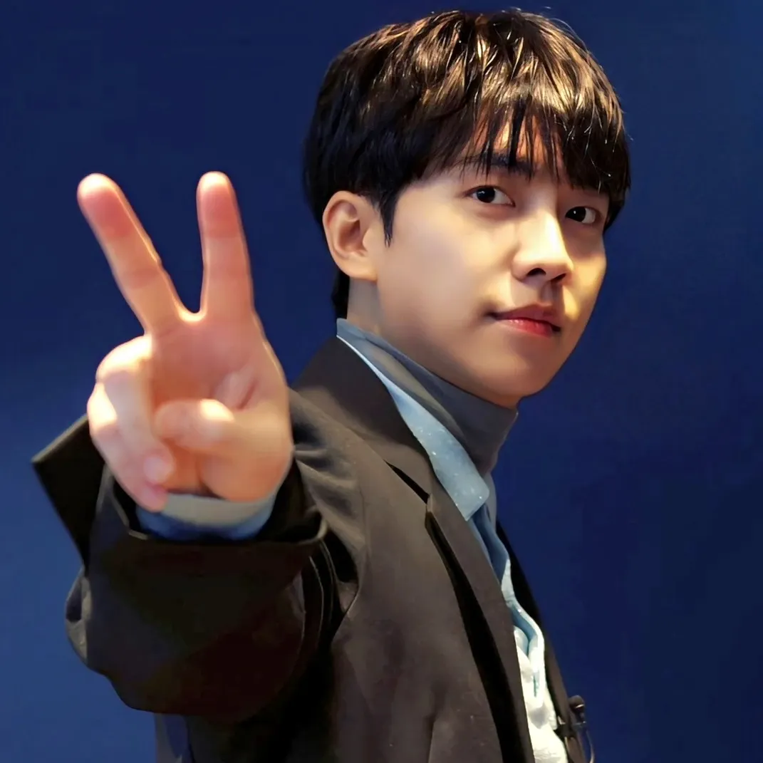 Foto kegiatan terbaru dari Lee Seunggi