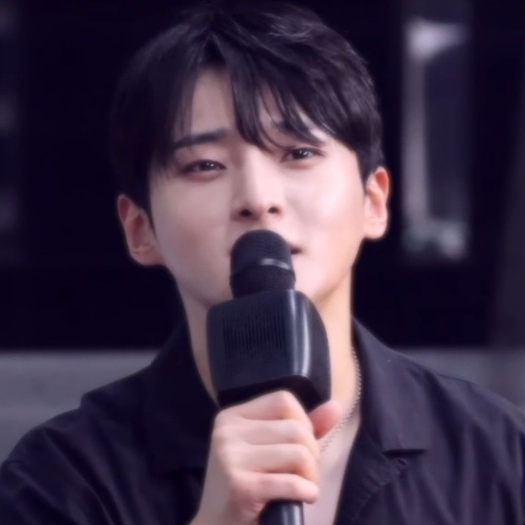 Behind-the-scenes cut of Seong Ri