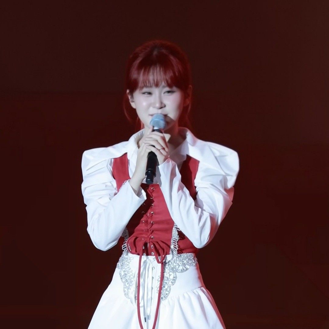 김다현의 비하인드 컷