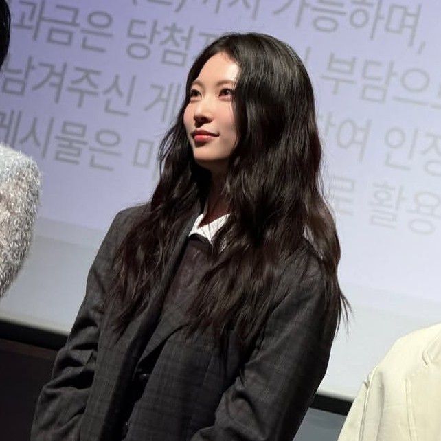 Recent activity shot of Gong Seungyeon