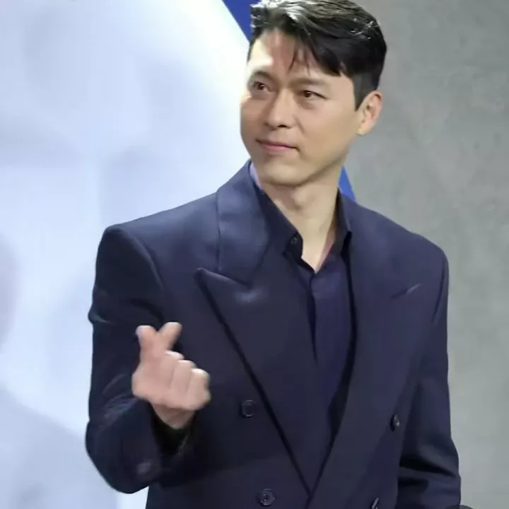현빈의 최신 사진
