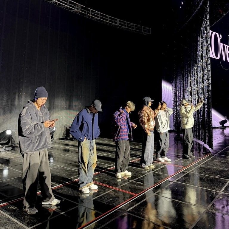 都暻秀 (D.O.)的最新照片