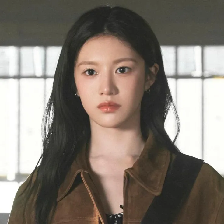 Behind-the-scenes cut of Go Younjung