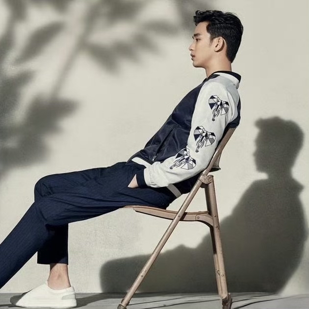 Cuplikan di balik layar dari Kim Soohyun