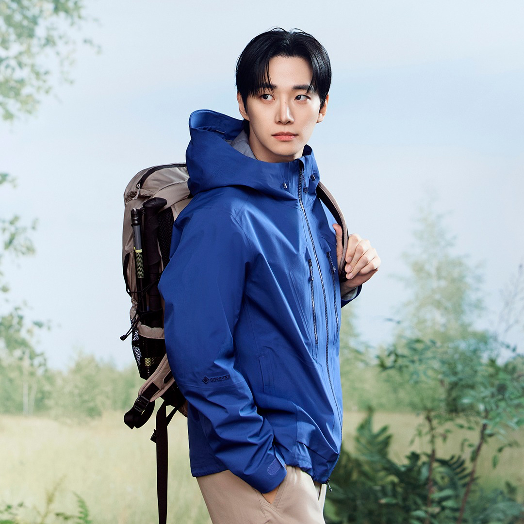 イ・ジュノの最近の活動ショット