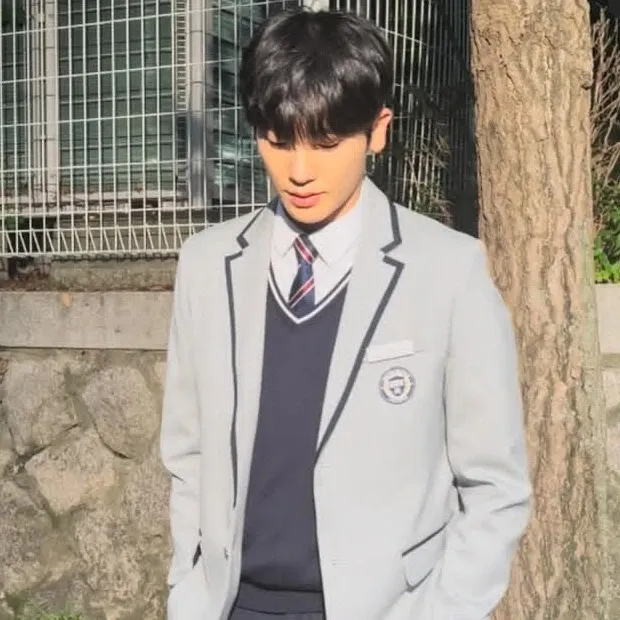 Behind-the-scenes cut of Park Hyungsik