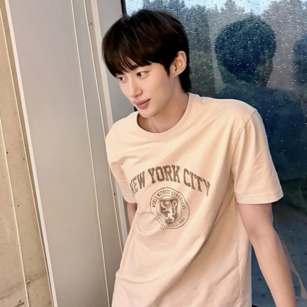 A moment captured by a fan of Byeon Wooseok