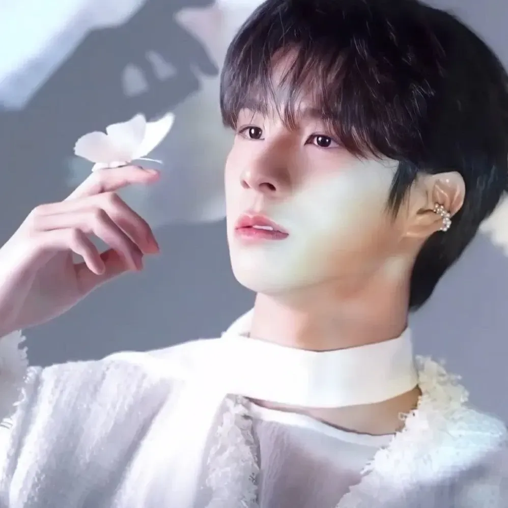 Cuplikan di balik layar dari Jeong Dongwon