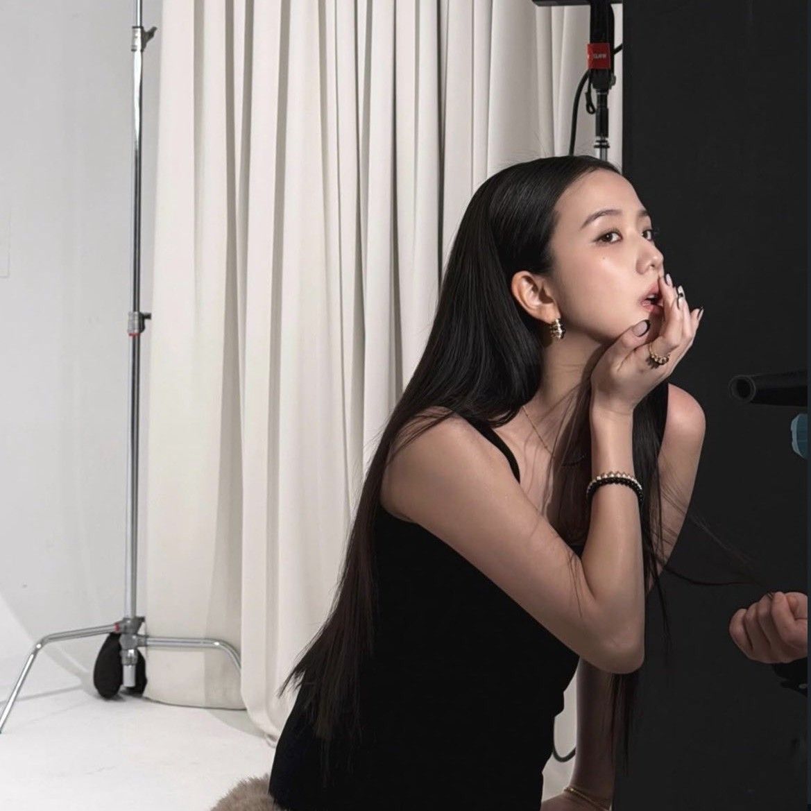 Recent activity shot of Jisoo (1995)