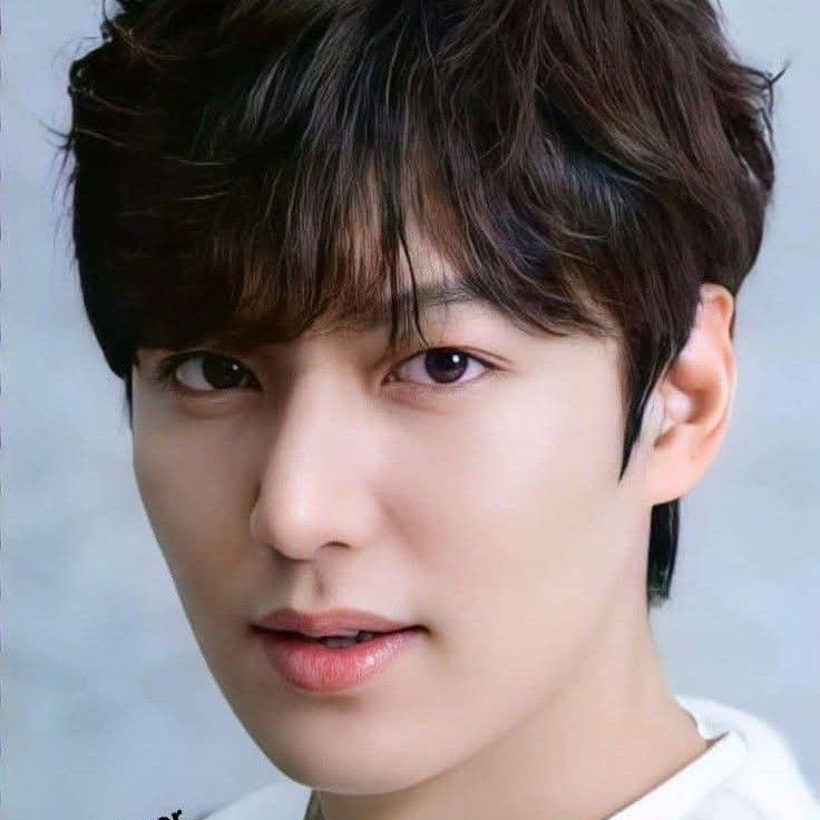 Latest photo of Lee Minho