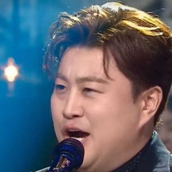 Foto terbaru dari Kim Hojoong