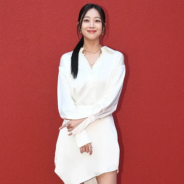 Today’s standout profile photo of Cho Boah on Choeaedol Celeb