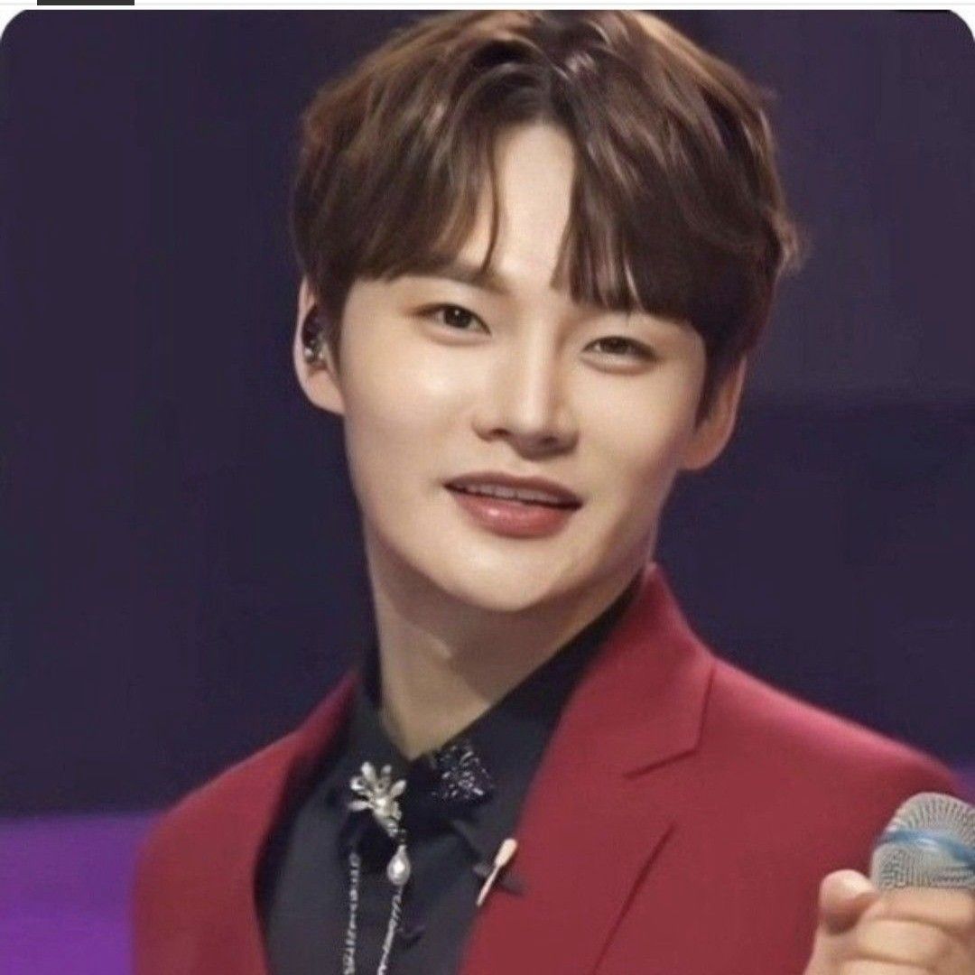 Foto terbaru dari Park Seojin