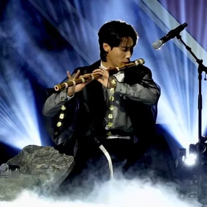 Recent activity shot of Choi Woojin