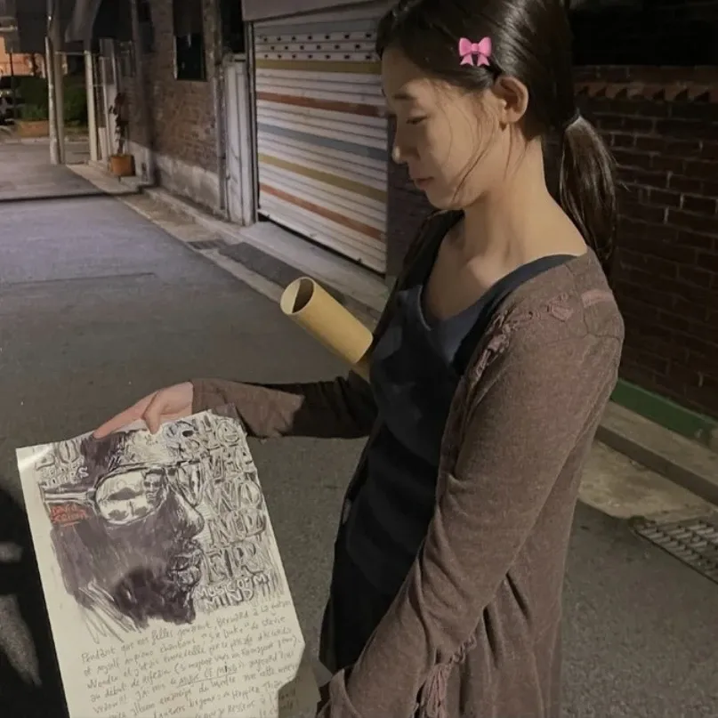 Behind-the-scenes cut of Han Yeji