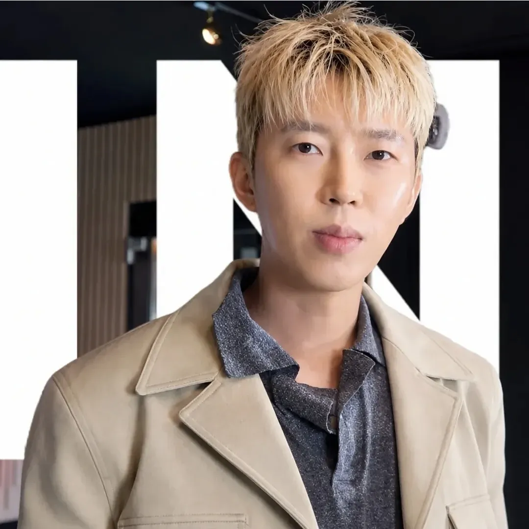 Foto kegiatan terbaru dari Lim Youngwoong