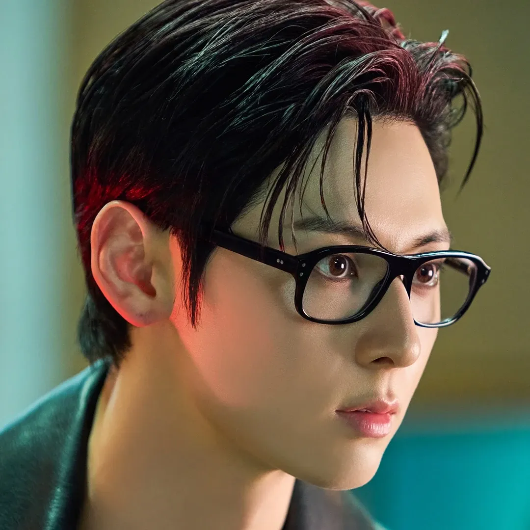 Behind-the-scenes cut of Hwang Minhyun