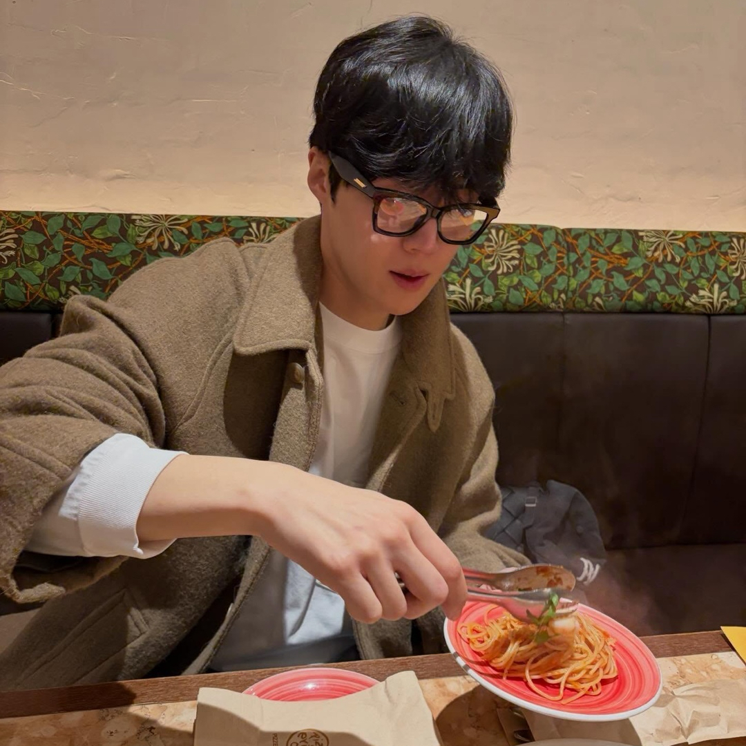 キム・ソンホの最近の活動ショット