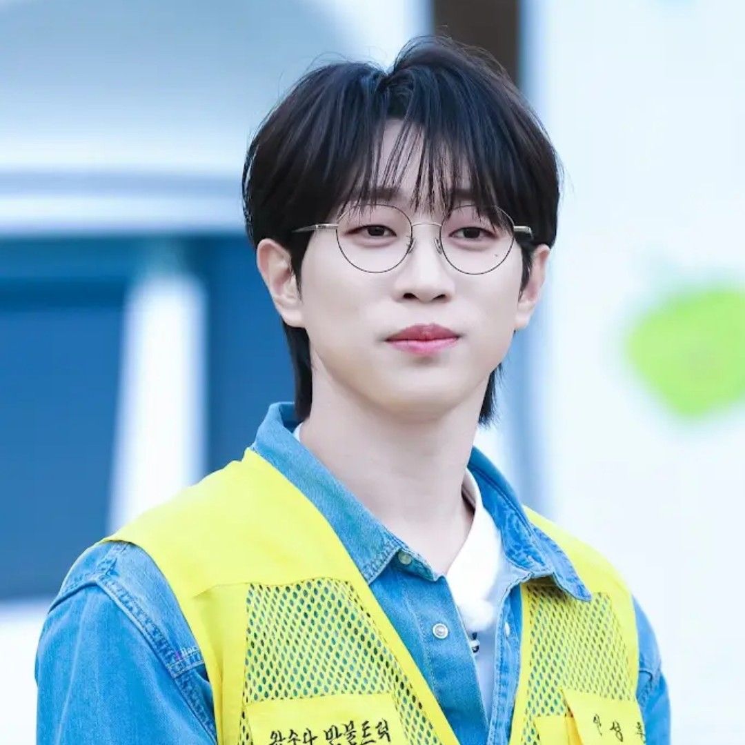 Recent activity shot of An Sunghoon