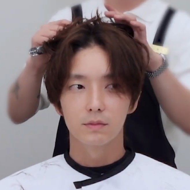 A moment captured by a fan of Lee Joongi