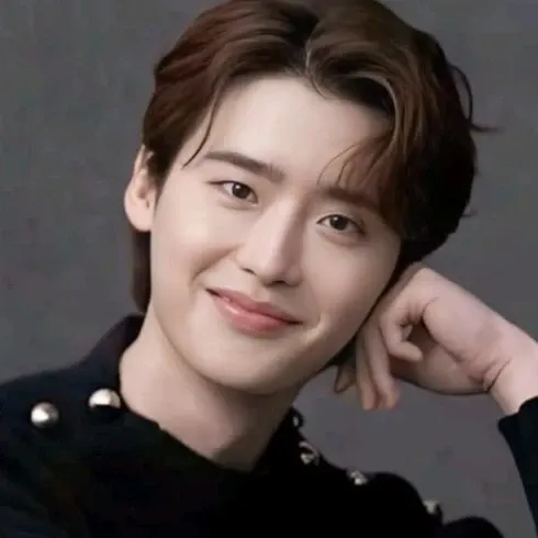 Behind-the-scenes cut of Lee Jongsuk