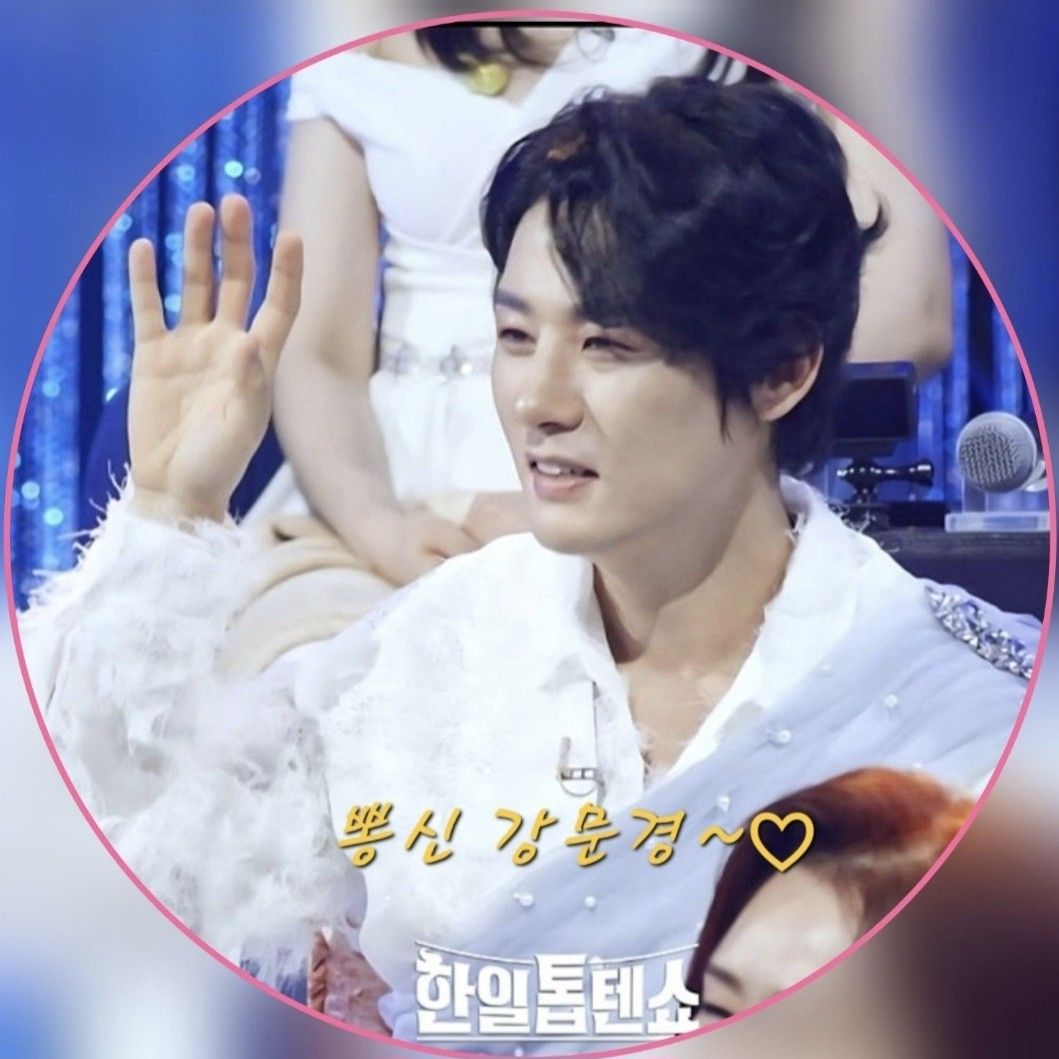 Behind-the-scenes cut of Kang Moonkyung