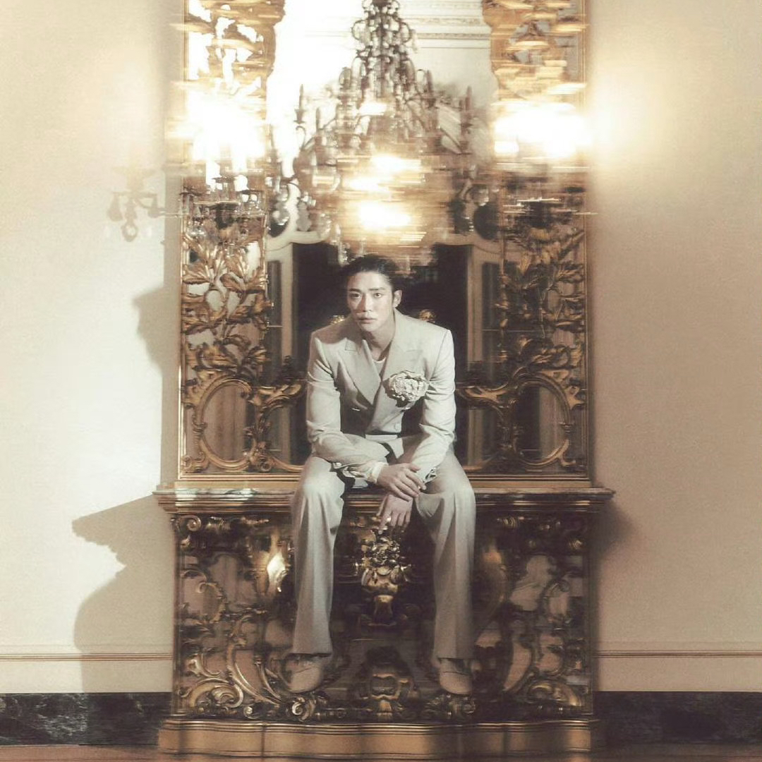 Cuplikan di balik layar dari Rowoon