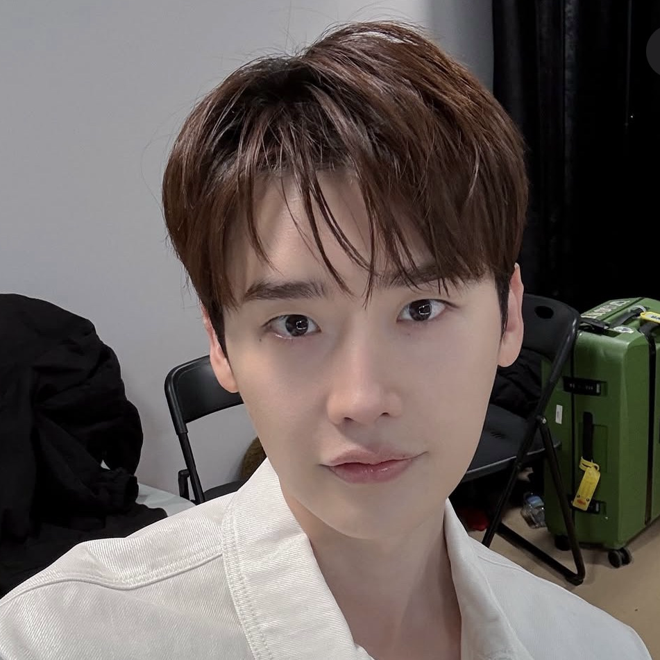 李鍾碩的最新照片