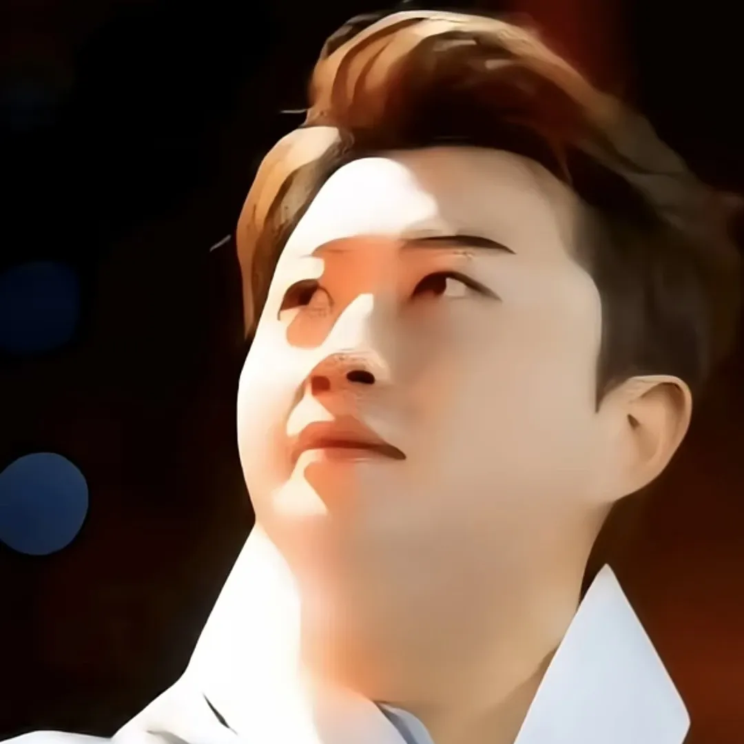 粉丝拍下的金浩中瞬间