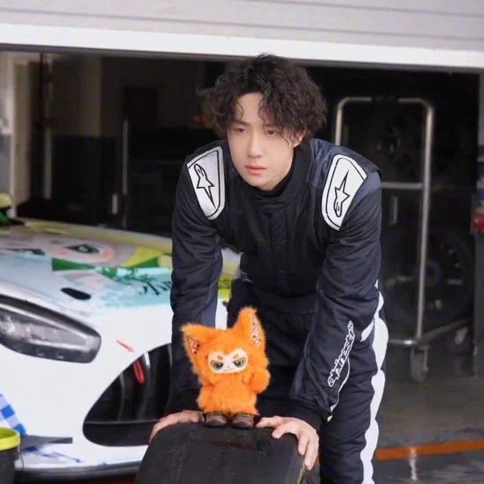 Recent activity shot of Wang Yibo