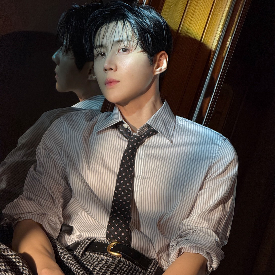 Behind-the-scenes cut of Kim Seonho