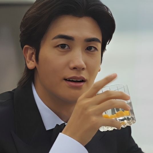 Latest photo of Park Hyungsik